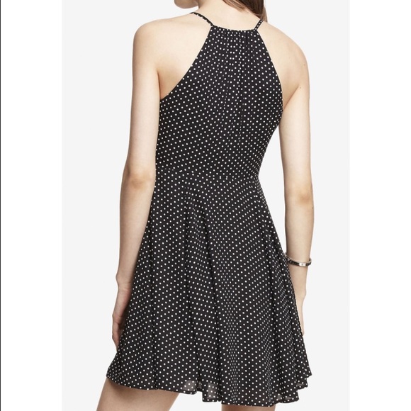 Express dress - Picture 4 of 4