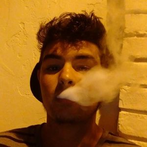 Meet your Posher, Pj