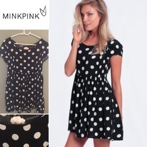 👗MinkPink- SizeL flared polka dot dress.