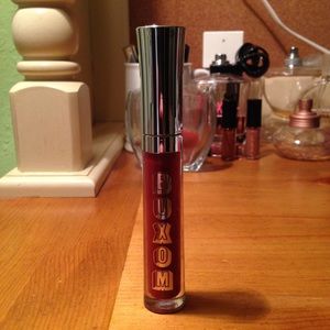 Buxom Full-On Lip Polish in Brandi