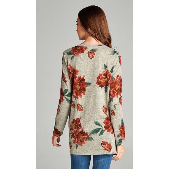 🆕 Rusty Floral Knotted Top - Picture 3 of 3