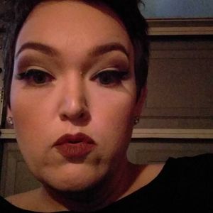 Meet your Posher, Libby