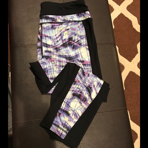 Cynthia Rowley patterned work out leggings
