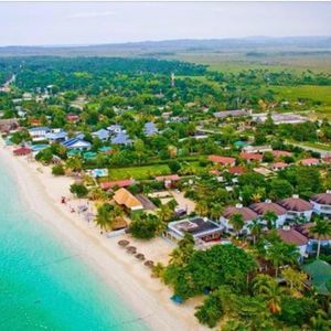 Meet your Posher, Marie