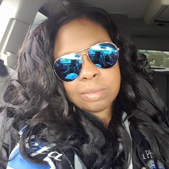 Meet your Posher, Yevette - Picture 1 of 1