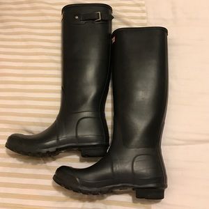 Black Matte Hunter Boots
