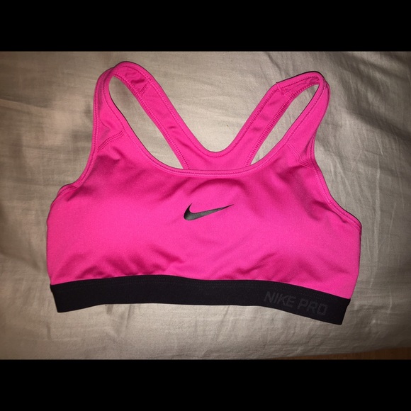 Nike pro classic padded sports bra