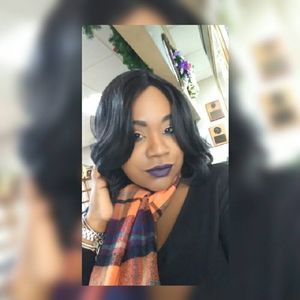 Meet your Posher, Antonia