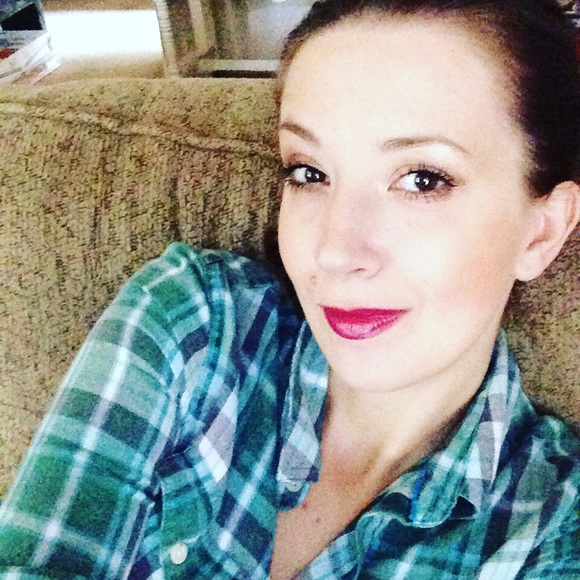 Meet your Posher, Ashley - Picture 5 of 5