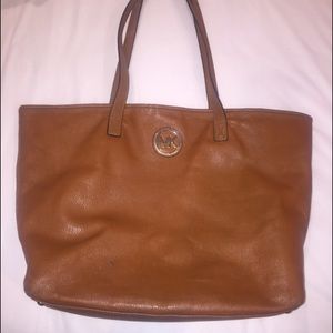 Leather Michael Kors jet set bag