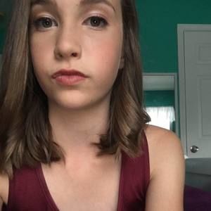 Meet your Posher, Nadia