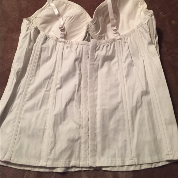 White corset top - Picture 2 of 3