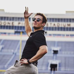 Meet your Posher, Connor