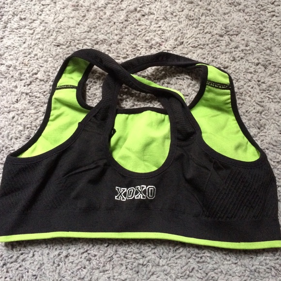 Xoxo large sports bra