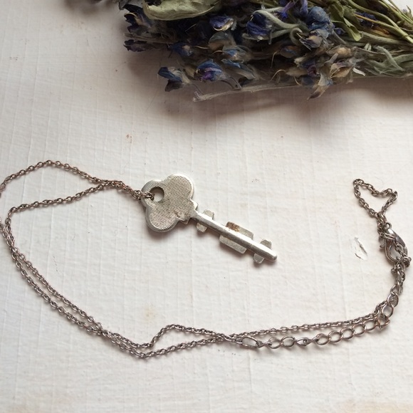 antique key necklace