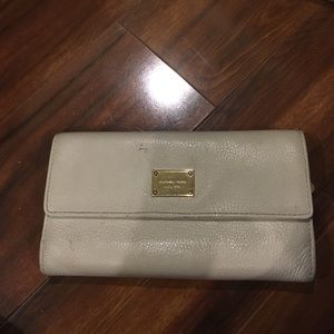 Michael Kors White Wallet used