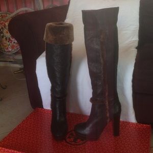Brand New never worn Tory Burch boots