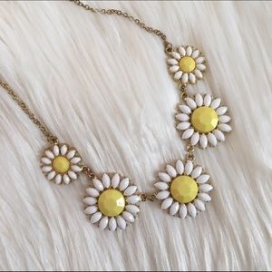 Daisy Statement Necklace
