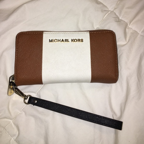 Michael Kors Leather Wallet