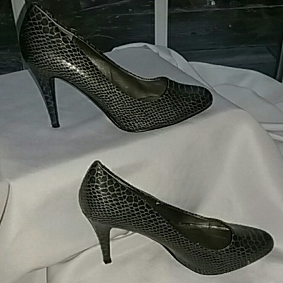 Grey heels