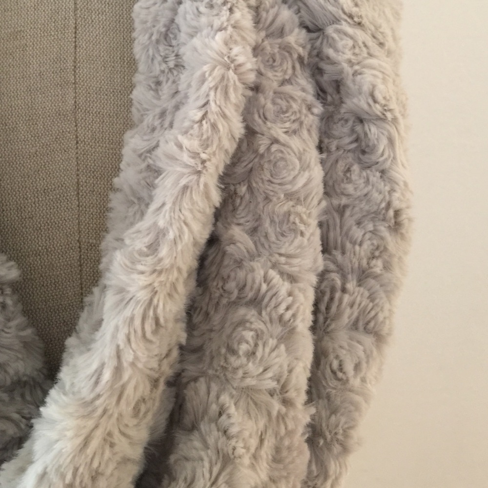 🎉FINAL PRICE🎉Nordstrom Faux Fur Infinity Scarf - Picture 2 of 2