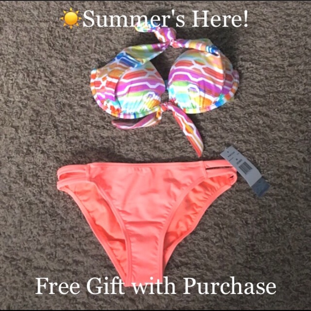 Super cute!! Underwire halter bikini