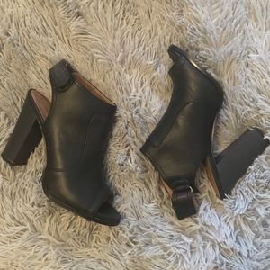 Leila Stone open toed sandals