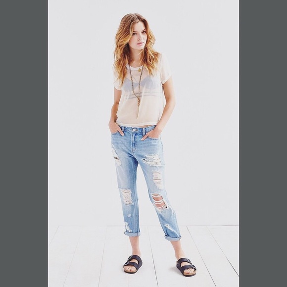 BDG, Urban Outfitters Distressed Boyfriend Jean ✨