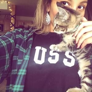 Meet your Posher, Kenia