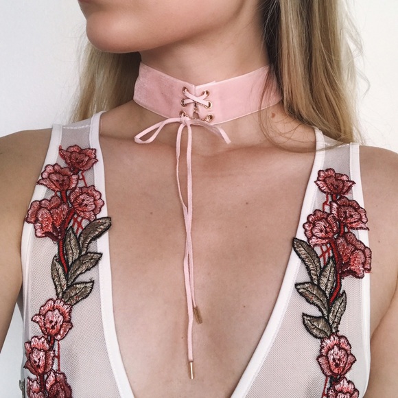• baby pink lace up gold chain choker • - Picture 2 of 4