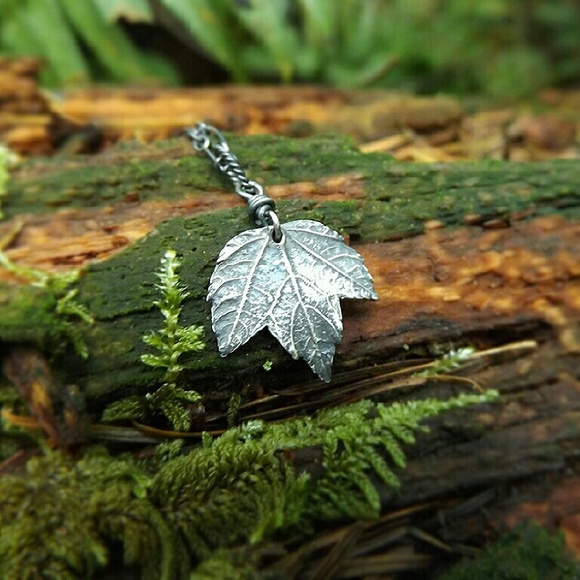Acer - Maple - Tiny Fine Silver Artisan Pendant