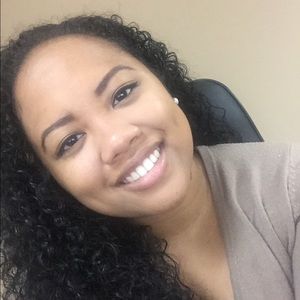 Meet your Posher, Latasha