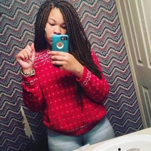 Meet your Posher, Kayla