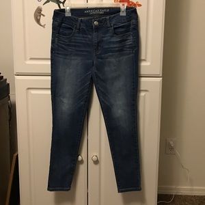 Medium wash jeggings short