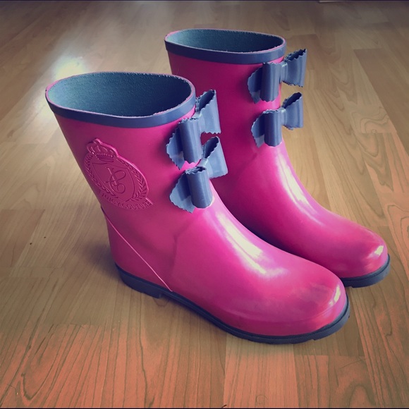 Juicy Rainboots