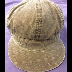 Free $5item w/ sale of Brown Puff-top Hat