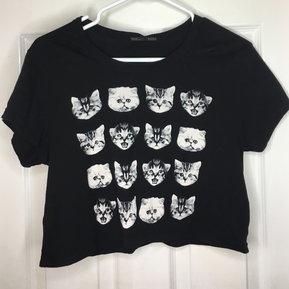 Kitten face crop top shirt
