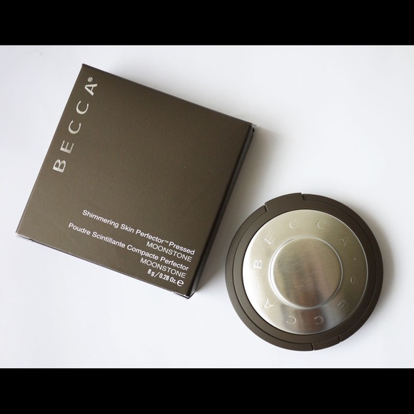 BECCA Other - BECCA Moonstone Highlighter
