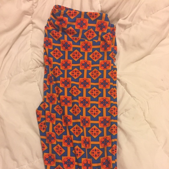 NWOT TC Lularoe leggings