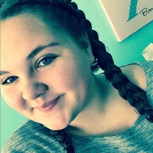 Meet your Posher, Felicity