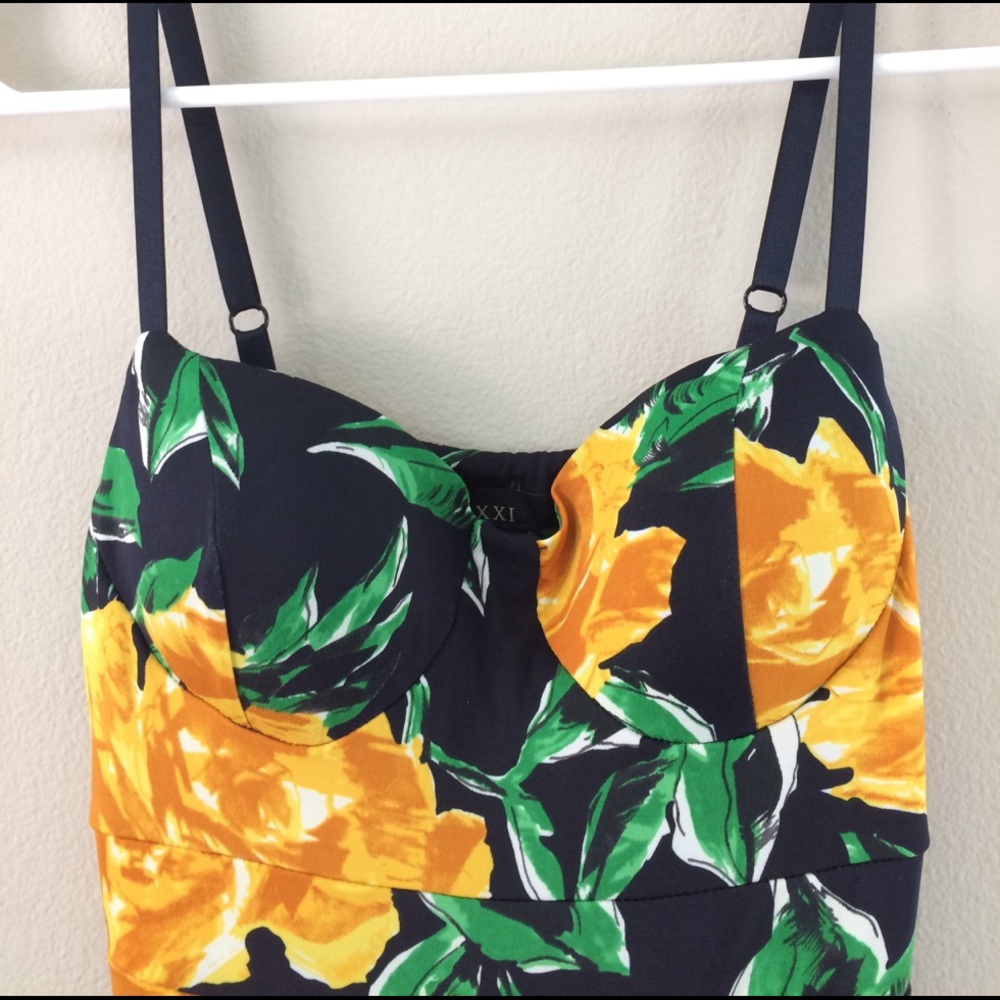 XXI Floral Dress - Picture 2 of 3