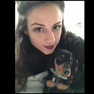 Meet your Posher, Emily