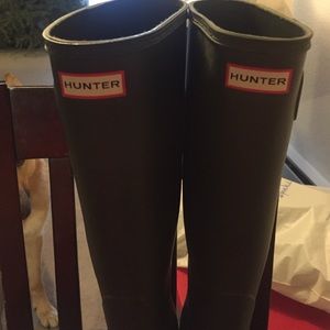 Hunter rain boots!