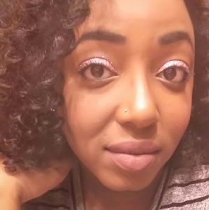 Meet your Posher, Ashlyn