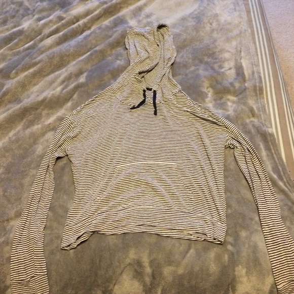 Light weight Striped hooded sweater - Picture 1 of 1
