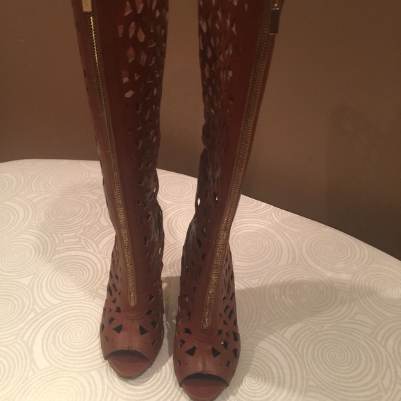 NIB Sexy High Peep Toe Gladiator Heels! - Picture 2 of 4