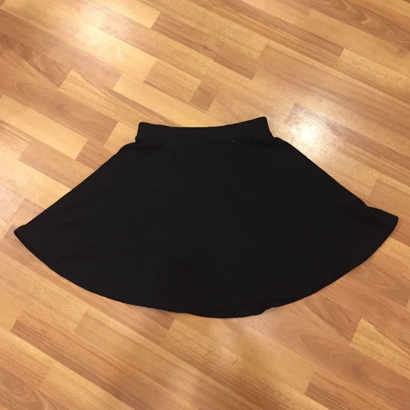 Skater skirt 🖤