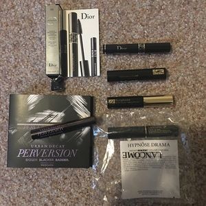 Mascara samples
