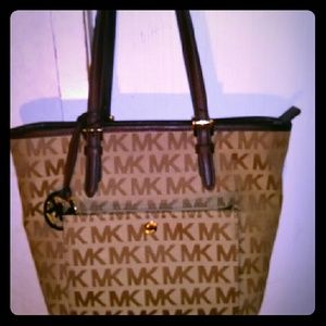 Authentic Micheal Kors Purse