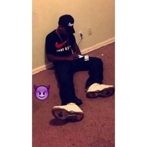 Meet your Posher, Ellex